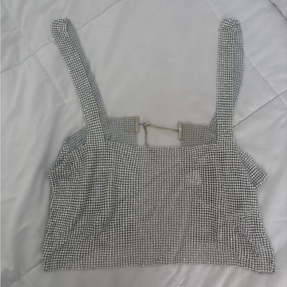 Zara White Sleeveless Cropped Tank Top with Cut Out Design